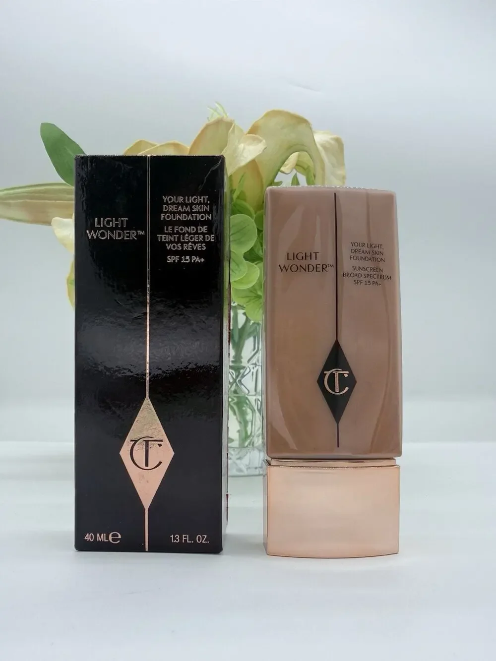 Charlotte Tilbury Light Wonder Foundation 10 Deep / Fonce 40ml / 1.3fl.oz